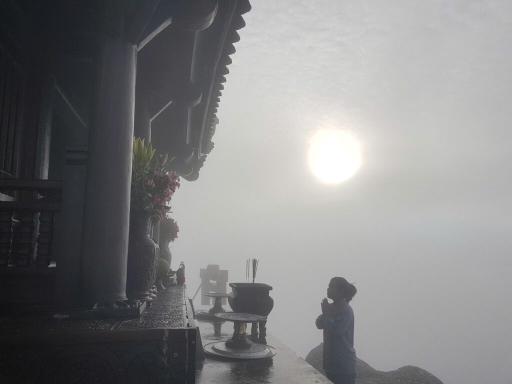 tâm linh - thành tâm tức sẽ linh ứng